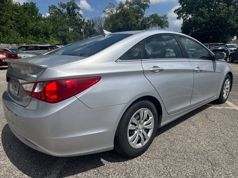 Used 2012 Hyundai Sonata GLS FWD image 4