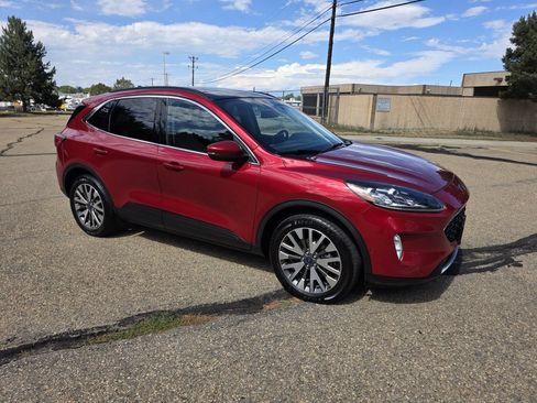Used 2020 Ford Escape Titanium AWD/4WD image 10