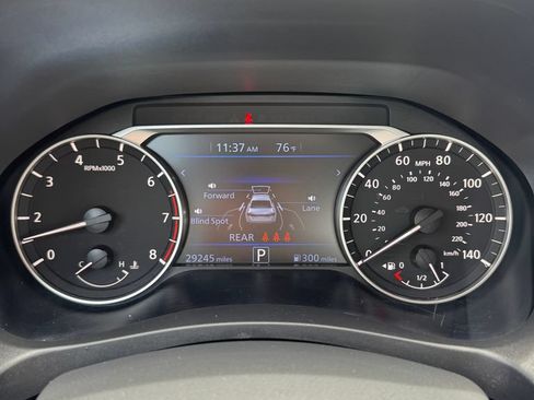 Used 2025 Nissan Altima 2.5 SV FWD image 13