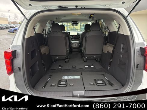 New 2026 Kia Carnival LX FWD image 17