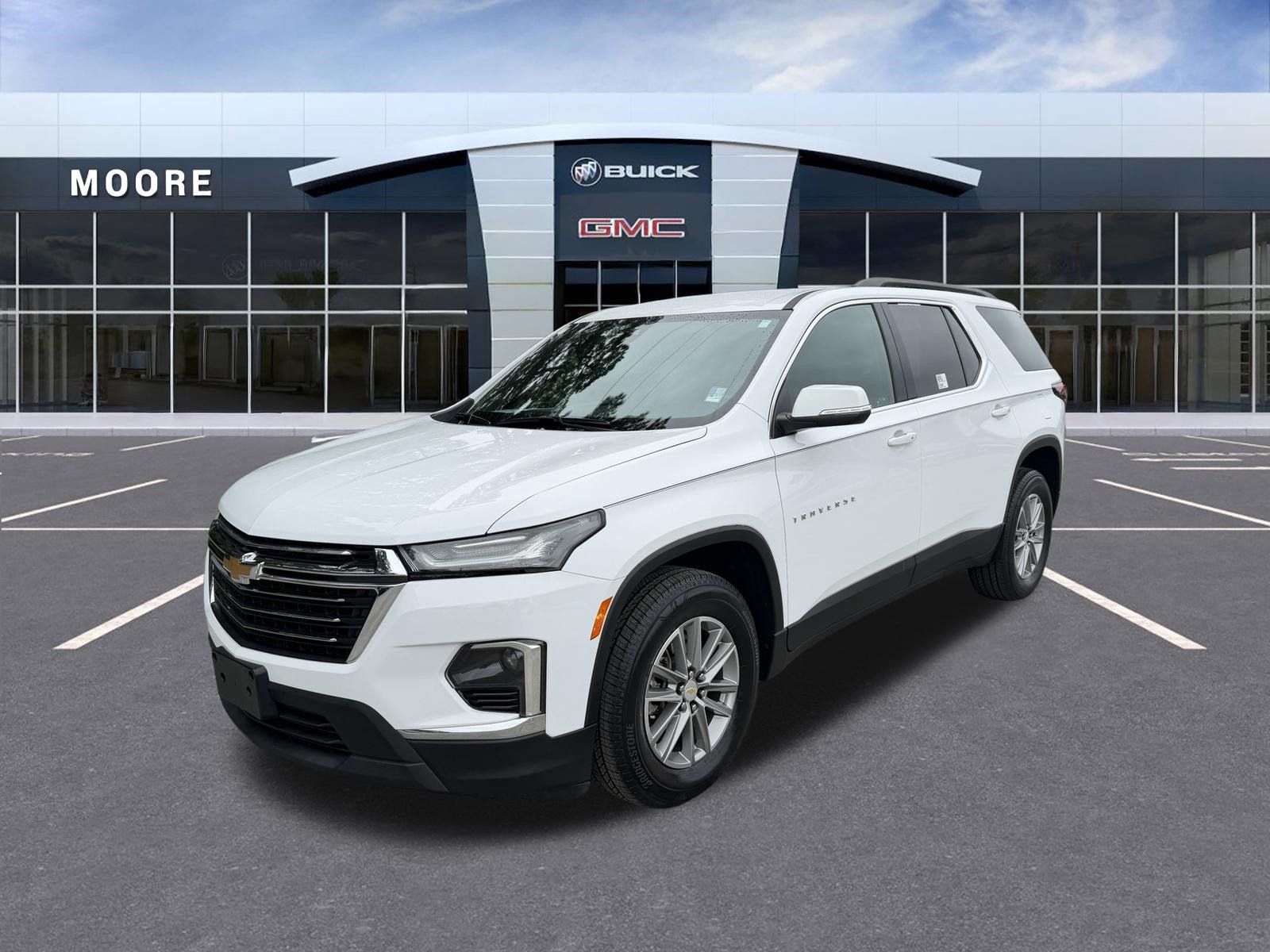 Used 2023 Chevrolet Traverse LT FWD image 7