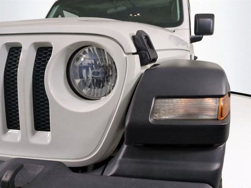 Used 2019 Jeep Wrangler Unlimited Sport S AWD/4WD image 10