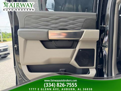 Used 2025 Ford F250 Platinum w/ Platinum Plus Package AWD/4WD image 30