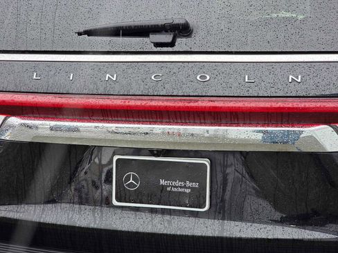 Used 2022 Lincoln Navigator L Reserve image 13