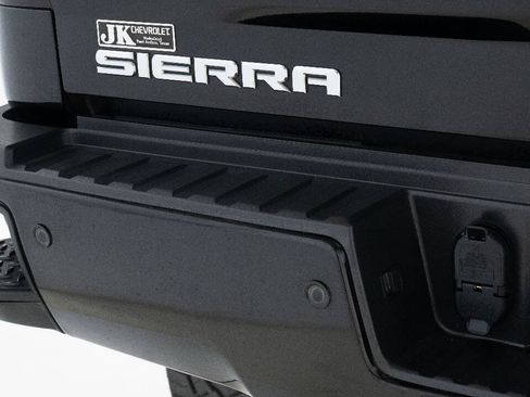 Used 2016 GMC Sierra 2500 Denali w/ Duramax Plus Package AWD/4WD image 66
