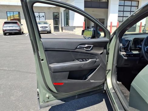 Certified 2025 Kia Sportage X-Line AWD/4WD image 10