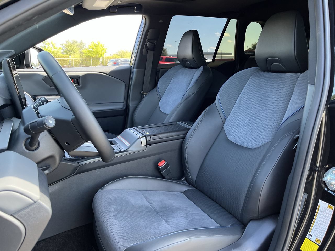 Used 2026 Toyota RAV4 XSE w/ Weather Package AWD/4WD image 23