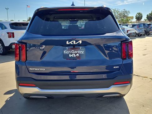 New 2026 Kia Sorento S AWD/4WD image 7