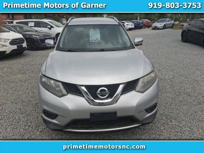 Used 2016 Nissan Rogue SV w/ SV Premium Package