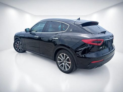 Used 2018 Maserati Levante S AWD/4WD image 4