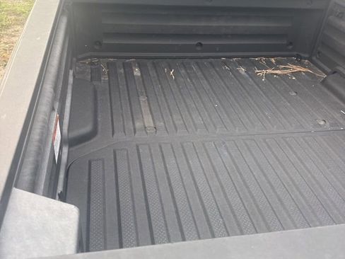 Used 2025 Honda Ridgeline Black Edition image 5