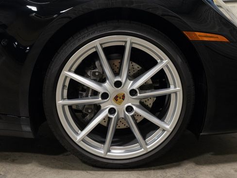 Used 2020 Porsche 911 Carrera RWD image 28