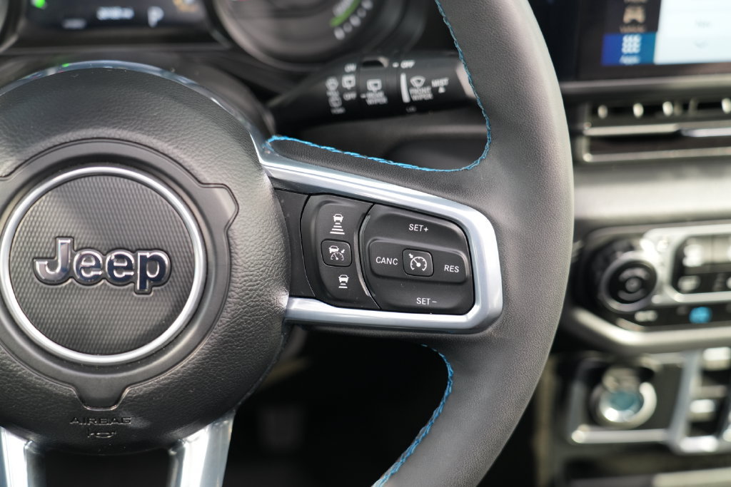 Used 2024 Jeep Wrangler High Altitude AWD/4WD image 20