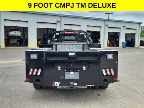 New 2025 RAM 5500 Tradesman AWD/4WD image 4