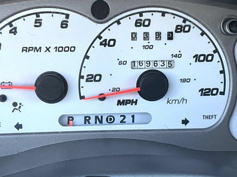 Used 2002 Ford Explorer Sport Trac 4x4 image 16
