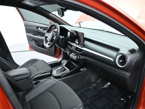 Certified 2023 Kia Forte GT-Line FWD image 20