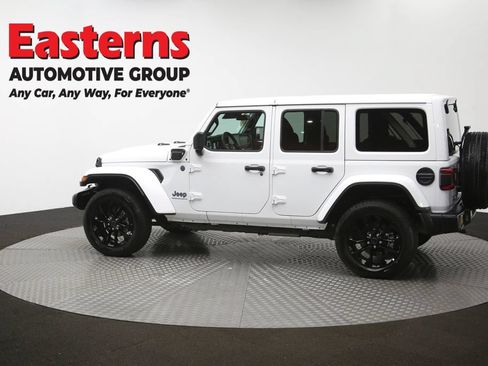 Used 2025 Jeep Wrangler Unlimited Sahara w/ Safety Group AWD/4WD image 63