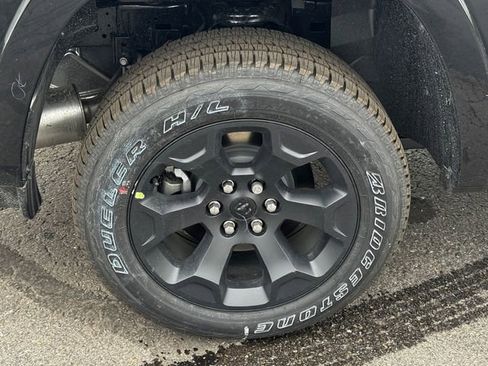 New 2026 RAM 1500 Big Horn AWD/4WD image 12