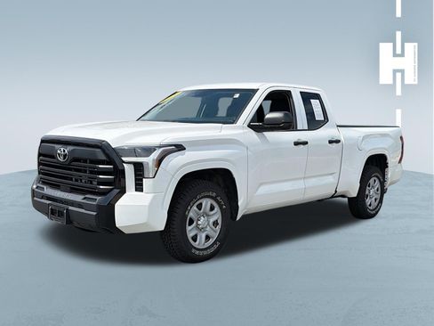 Used 2022 Toyota Tundra SR w/ SR Tow Package RWD image 2