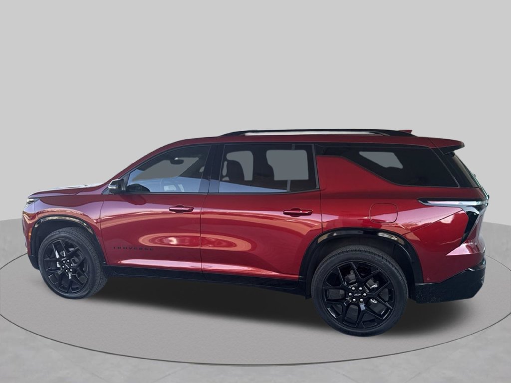 Used 2026 Chevrolet Traverse RS w/ LPO, Floor Liner Package FWD image 4