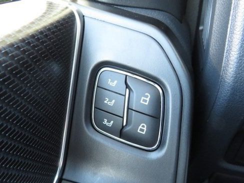 Certified 2022 Ford F150 Raptor w/ Equipment Group 801A High image 27