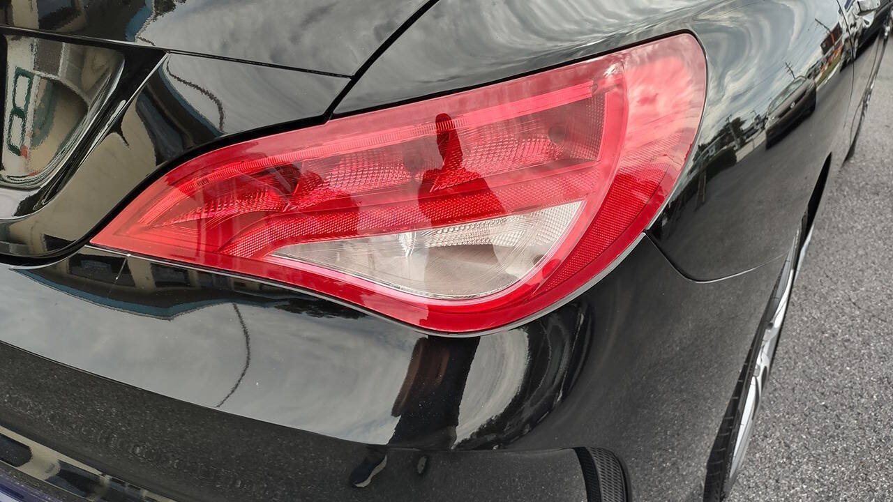Used 2018 Mercedes-Benz CLA 250 image 32