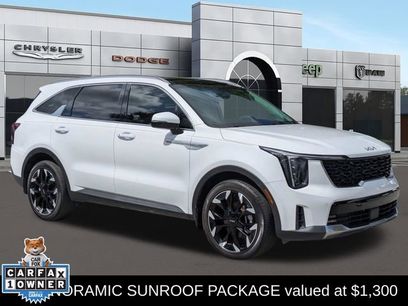 Used 2024 Kia Sorento EX w/ Panoramic Sunroof Package