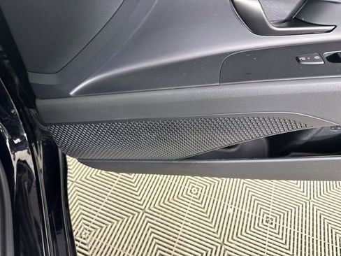 Certified 2025 Hyundai Elantra SEL image 28