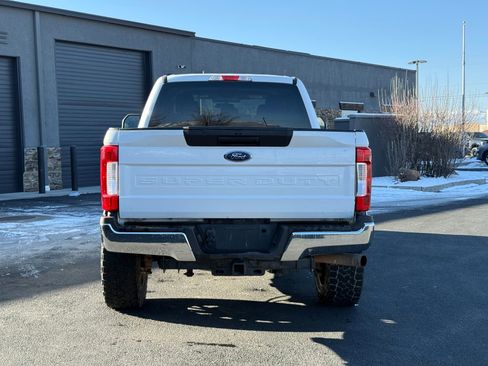 Used 2019 Ford F250 XLT image 4
