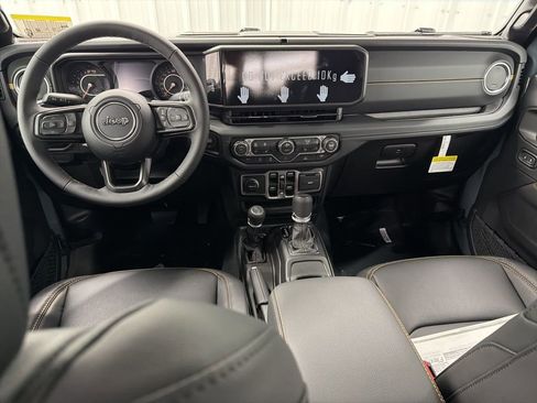 New 2026 Jeep Gladiator Sport AWD/4WD image 12