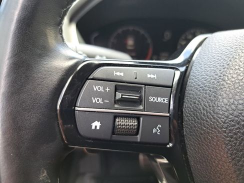 Used 2025 Honda Civic Sport image 13