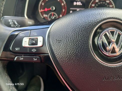 Used 2020 Volkswagen Jetta SE w/ SE Cold Weather Package image 30