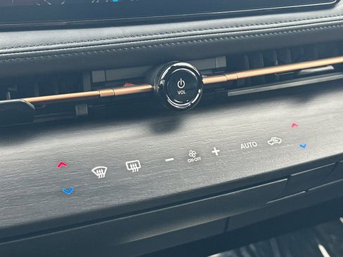 Certified 2024 Nissan Ariya AWD image 24