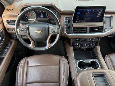 Used 2021 Chevrolet Suburban High Country image 11