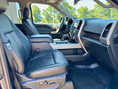 Used 2020 Ford F150 Lariat w/ Equipment Group 502A Luxury AWD/4WD image 8