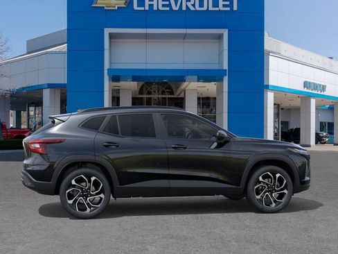 New 2026 Chevrolet Trax RS image 5