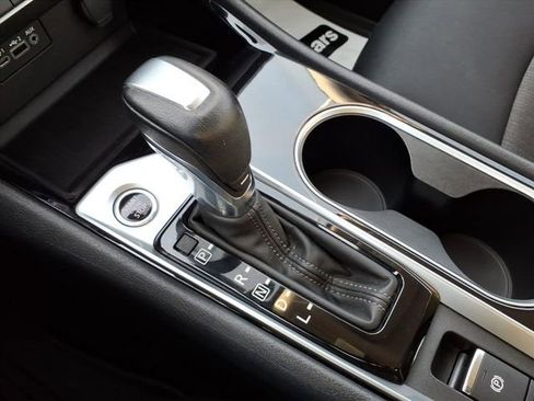 Used 2022 Nissan Altima 2.5 SV w/ SV Premium Package image 25