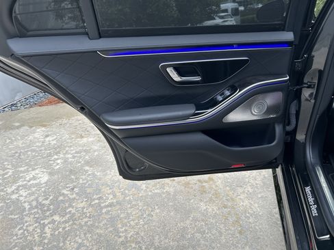 Certified 2023 Mercedes-Benz S 580 4MATIC Sedan image 36