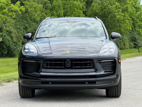 Certified 2026 Porsche Macan AWD/4WD image 7