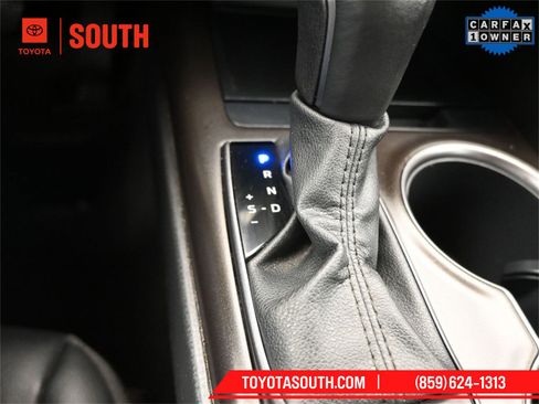 Used 2023 Toyota Camry SE image 23