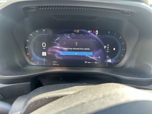 Used 2023 Volvo XC40 B5 Plus w/ Driver Assist Package AWD/4WD image 14