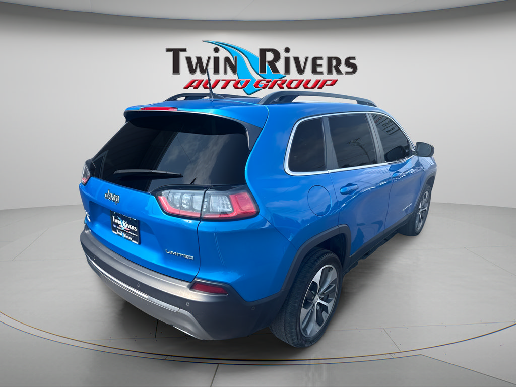 Certified 2022 Jeep Cherokee Limited w/ Elite Package AWD/4WD image 4