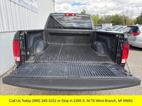 Used 2017 RAM 1500 Express AWD/4WD image 8