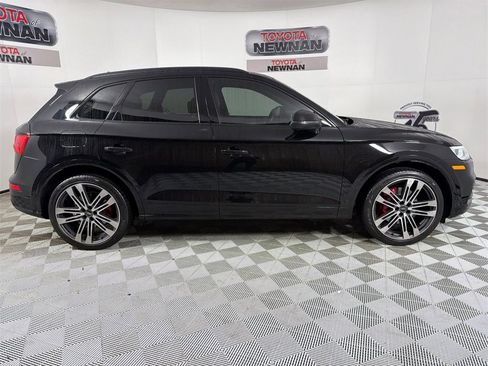 Used 2020 Audi SQ5 Prestige w/ Prestige Package image 4