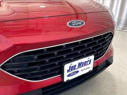 Used 2022 Ford Escape SE w/ SE Sport Appearance Package FWD image 7