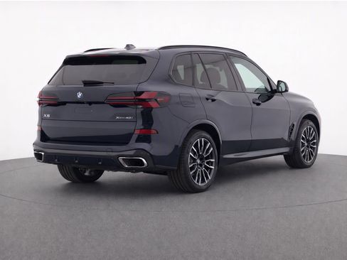 Certified 2024 BMW X5 xDrive40i w/ M Sport Package AWD/4WD image 8