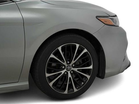 Used 2019 Toyota Camry SE image 9