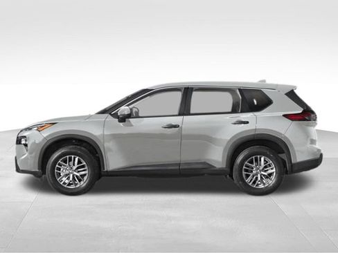 Used 2024 Nissan Rogue S AWD/4WD image 3