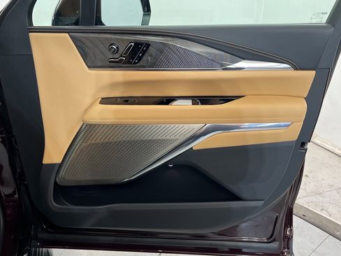 New 2025 Cadillac Escalade IQ Sport 2 w/ LPO, ONYX Package image 25