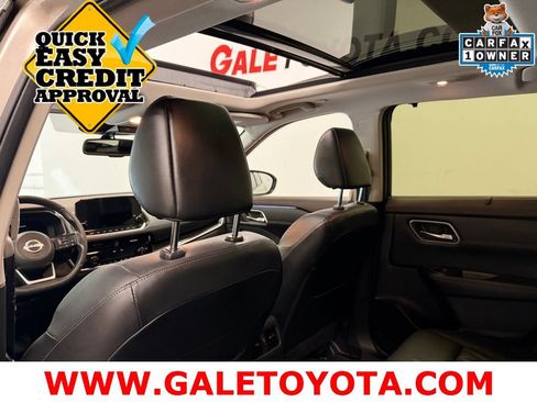 Used 2023 Nissan Rogue Platinum w/ Platinum Premium Package AWD/4WD image 18